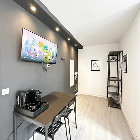 Blk Hostel *
