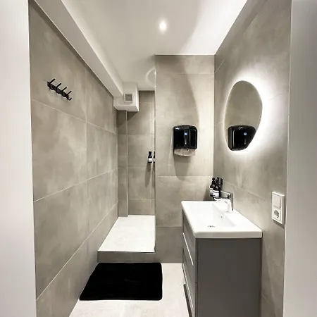 Hostel Blk Ντίσελντορφ