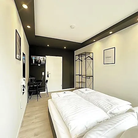 Blk Hostel *