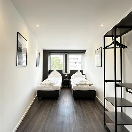 Blk Hostel *